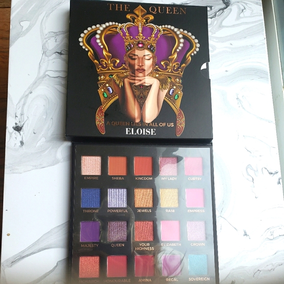 Eloise The Queen Eyeshadow Palette - Picture 3 of 4
